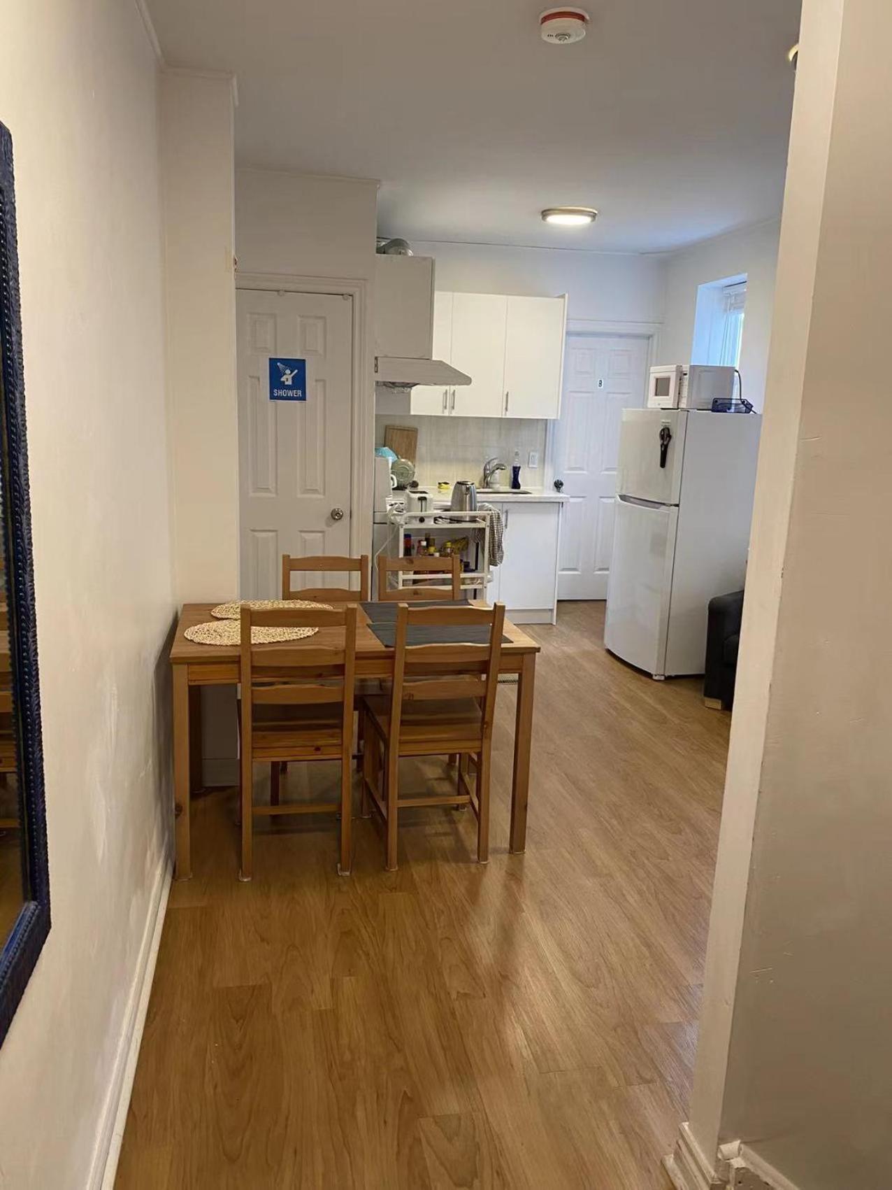 Quad Room With Private Bathroom 536A-Two Bedrooms Toronto Extérieur photo